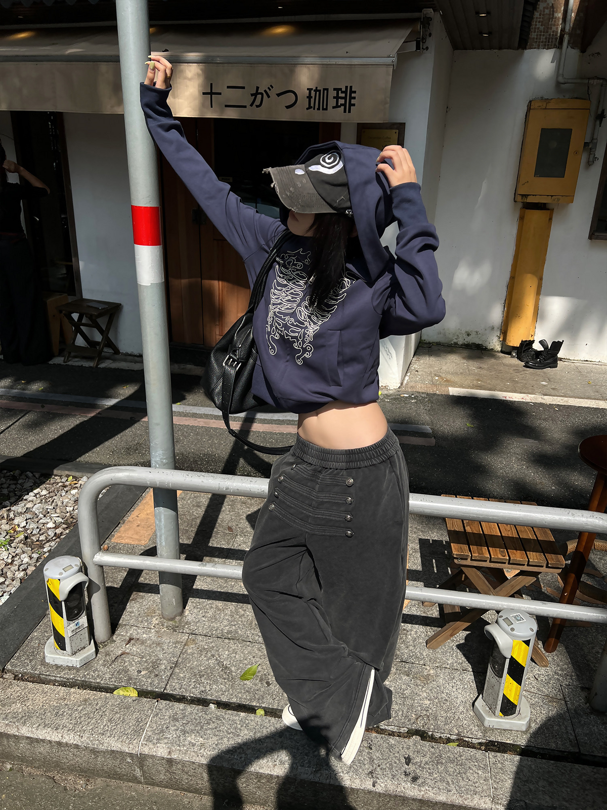 ナポレオンボタン ワイドスウェットパンツ　AL1093